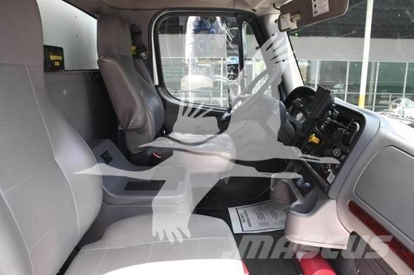 Freightliner BUSINESS CLASS M2 106 건설 장비 - 기타