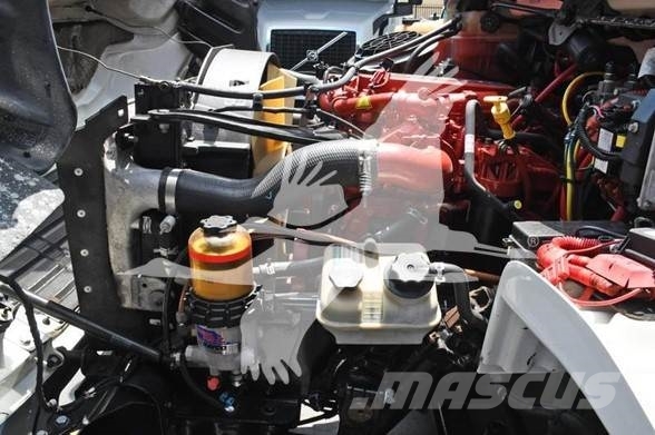 Freightliner BUSINESS CLASS M2 106 건설 장비 - 기타