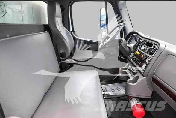 Freightliner BUSINESS CLASS M2 106 건설 장비 - 기타