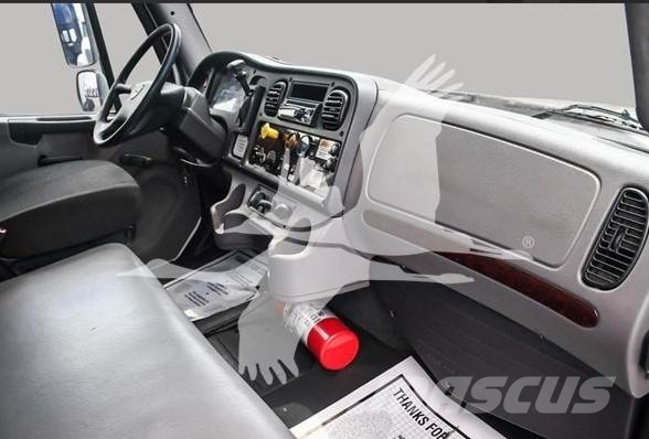 Freightliner BUSINESS CLASS M2 106 건설 장비 - 기타