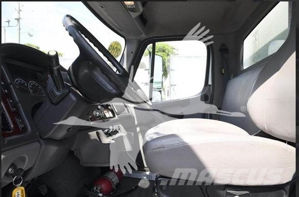 Freightliner BUSINESS CLASS M2 106 건설 장비 - 기타