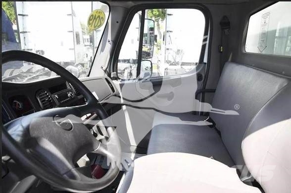 Freightliner BUSINESS CLASS M2 106 건설 장비 - 기타