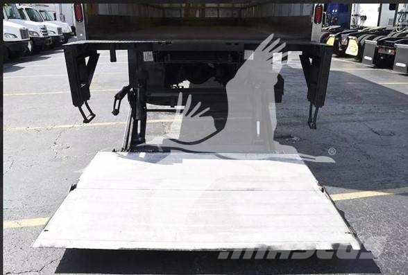 Freightliner BUSINESS CLASS M2 106 건설 장비 - 기타