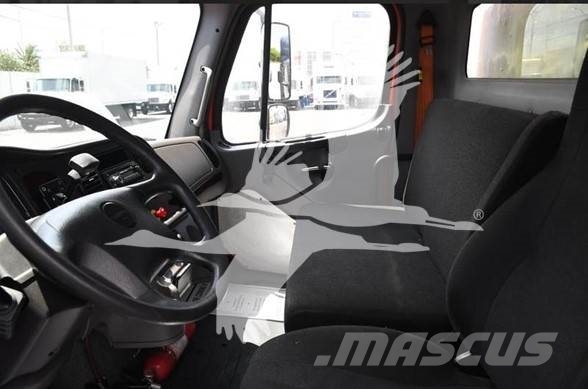 Freightliner BUSINESS CLASS M2 106 건설 장비 - 기타
