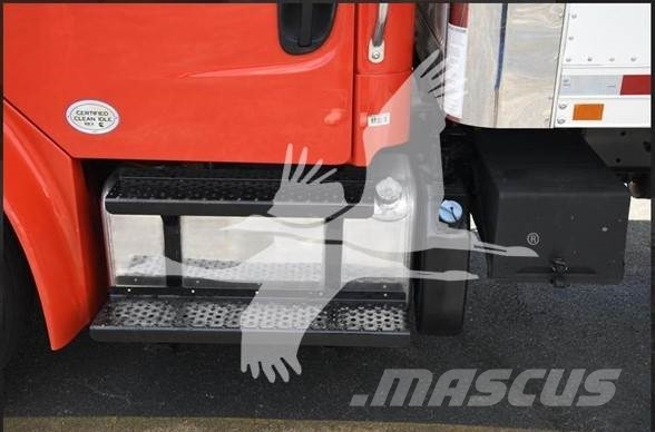 Freightliner BUSINESS CLASS M2 106 건설 장비 - 기타