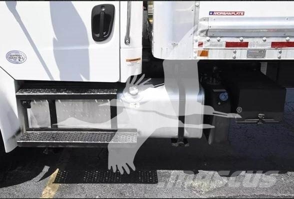 Freightliner BUSINESS CLASS M2 106 Truck Tractor Units