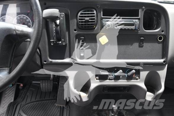 Freightliner BUSINESS CLASS M2 106 건설 장비 - 기타