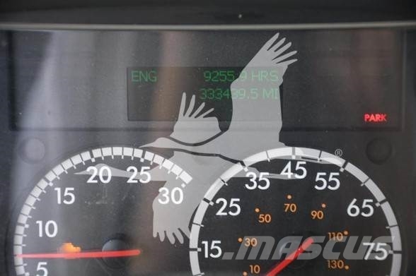 Freightliner BUSINESS CLASS M2 106 건설 장비 - 기타