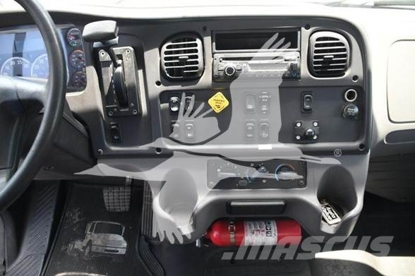 Freightliner BUSINESS CLASS M2 106 건설 장비 - 기타