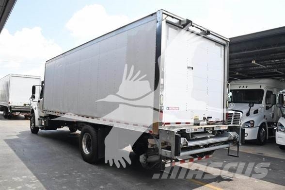 Freightliner BUSINESS CLASS M2 106 건설 장비 - 기타