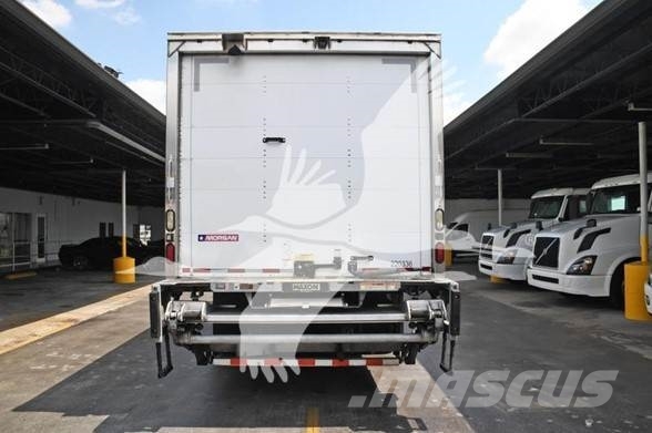 Freightliner BUSINESS CLASS M2 106 건설 장비 - 기타