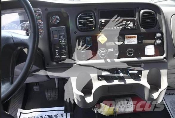 Freightliner BUSINESS CLASS M2 106 Truck Tractor Units