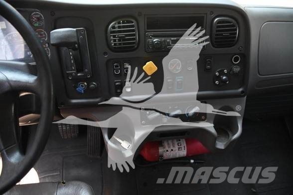 Freightliner BUSINESS CLASS M2 106 건설 장비 - 기타