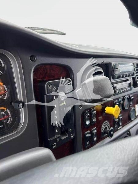 Freightliner BUSINESS CLASS M2 106 건설 장비 - 기타