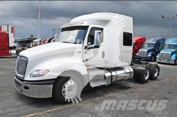 International LT Prime Movers