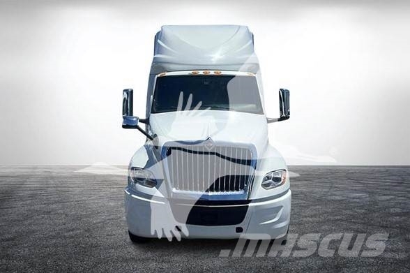 International LT Prime Movers