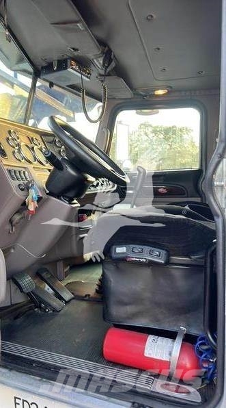 Peterbilt 388 Construction - Autres