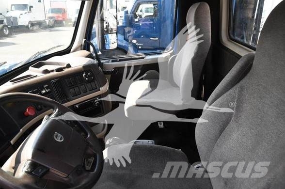 Volvo VNL42T300 Tegljači