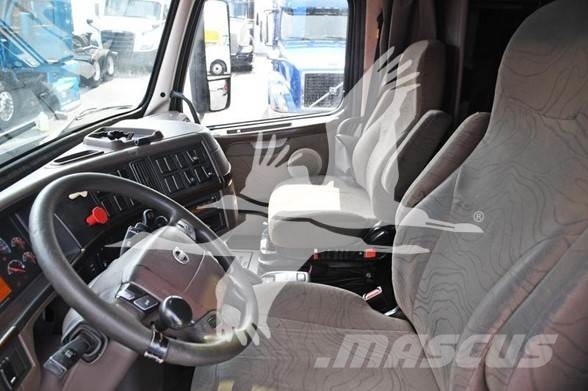 Volvo VNL64T300 Tegljači