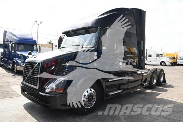 Volvo VNL64T300 Tegljači