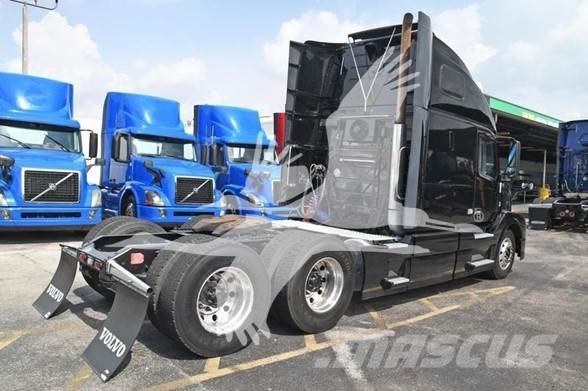Volvo VNL64T300 Tegljači