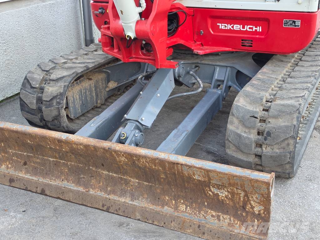 Takeuchi TB 260 Miniescavatori