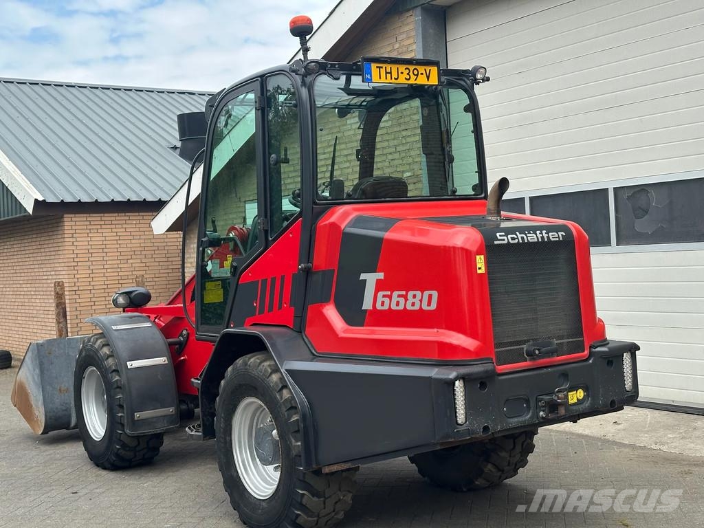 Schäffer T6680 Teleskopiska hjullastare