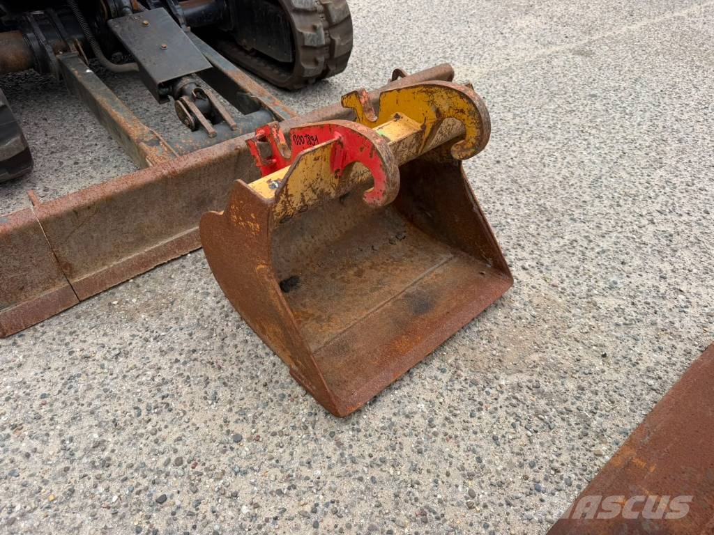 CAT 301.8 Minigraafmachines < 7t