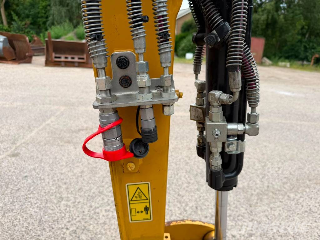 CAT 301.8 Minigraafmachines < 7t