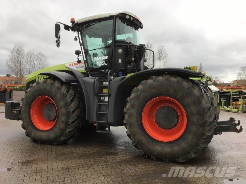 CLAAS XERION 4000 TRAC VC 트랙터