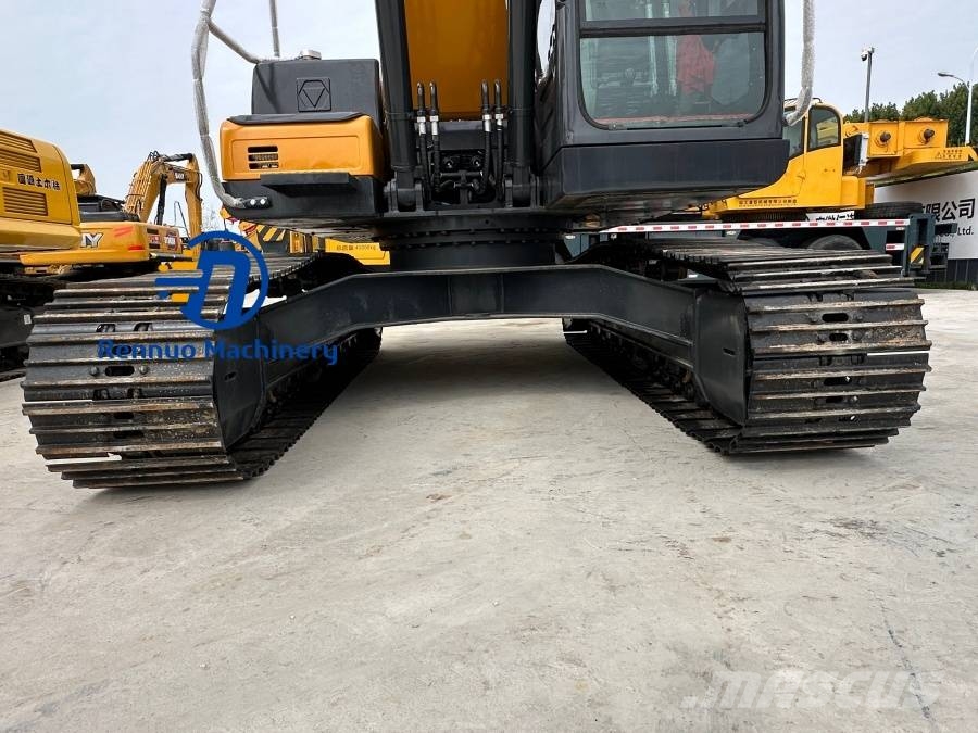 XCMG 215 Гусеничные экскаваторы