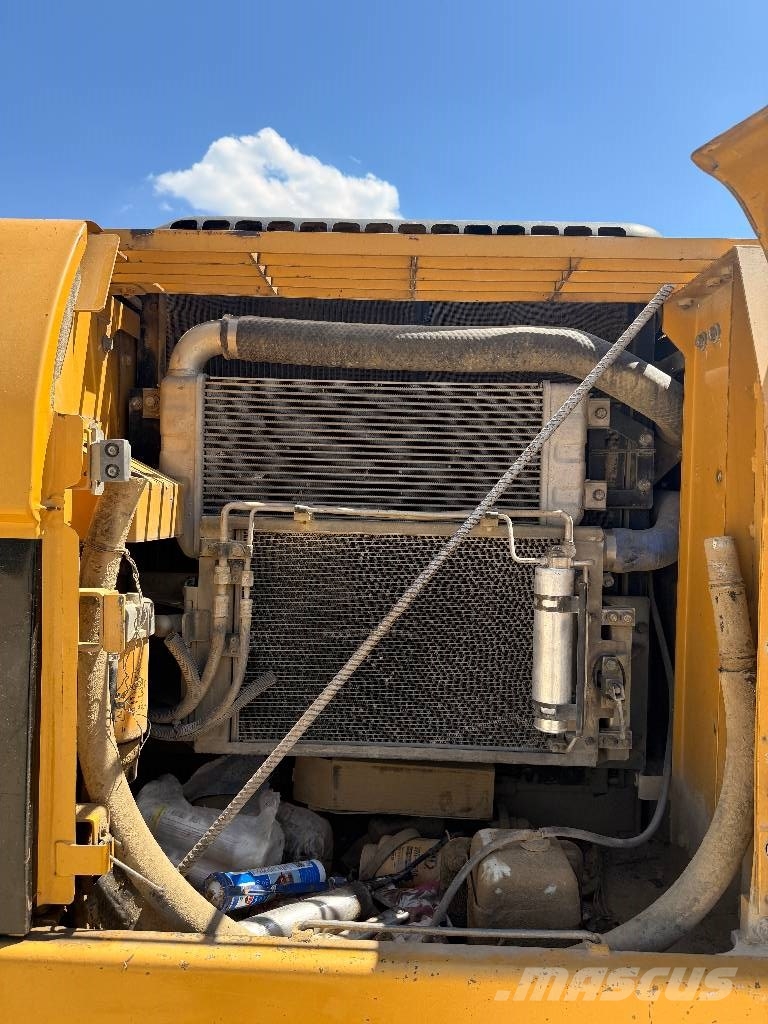 CAT 323 D Excavadoras sobre orugas