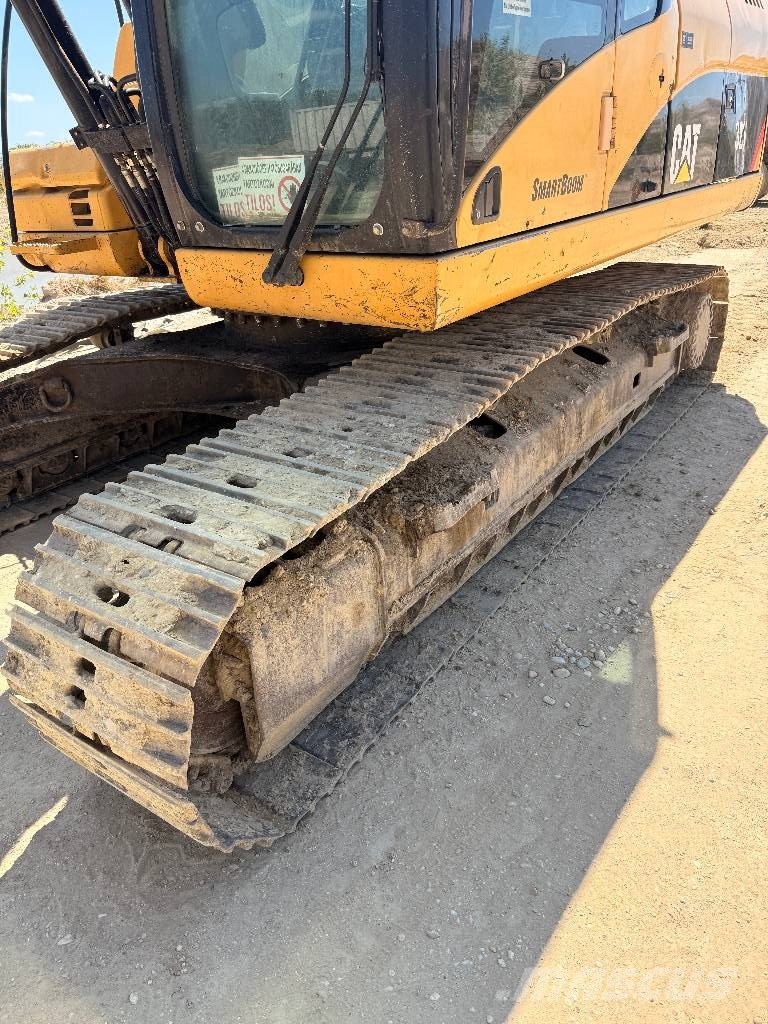 CAT 323 D Excavadoras sobre orugas