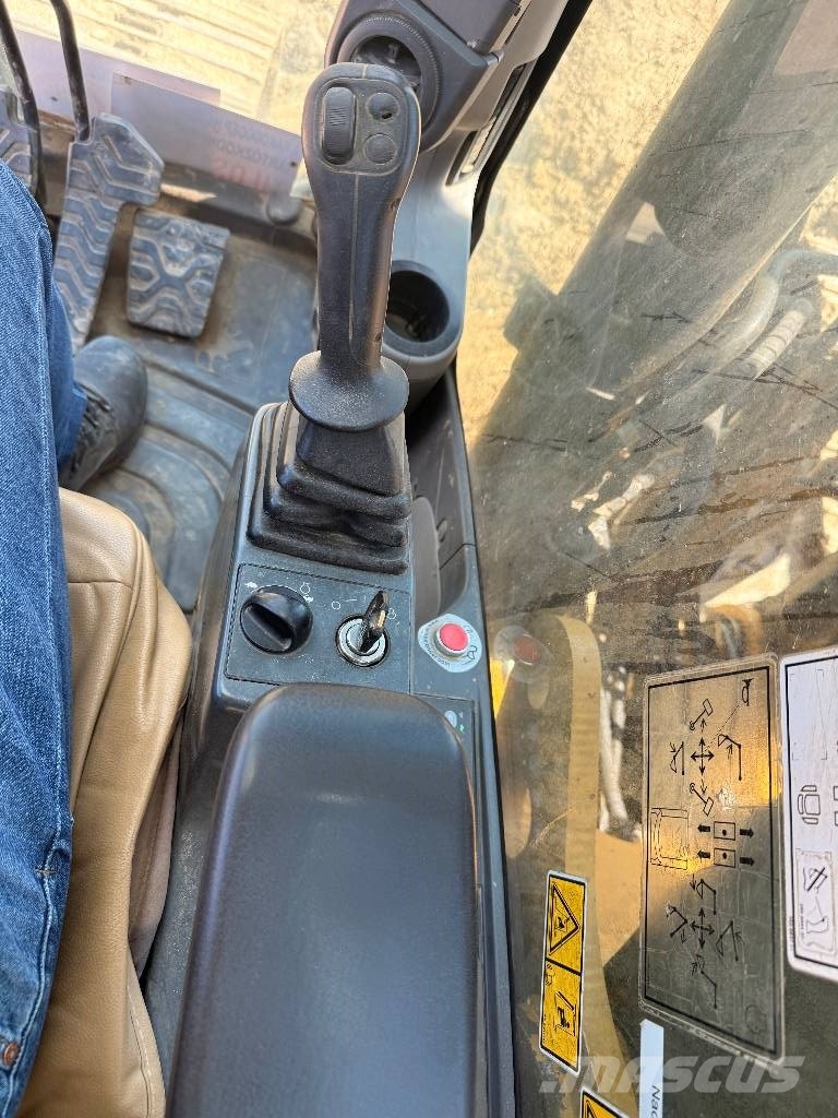 CAT 323 D Excavadoras sobre orugas