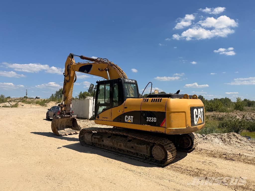 CAT 323 D Excavadoras sobre orugas