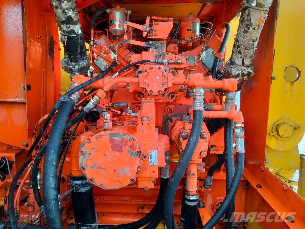 IHI CCH 1500 Гусеничні крани