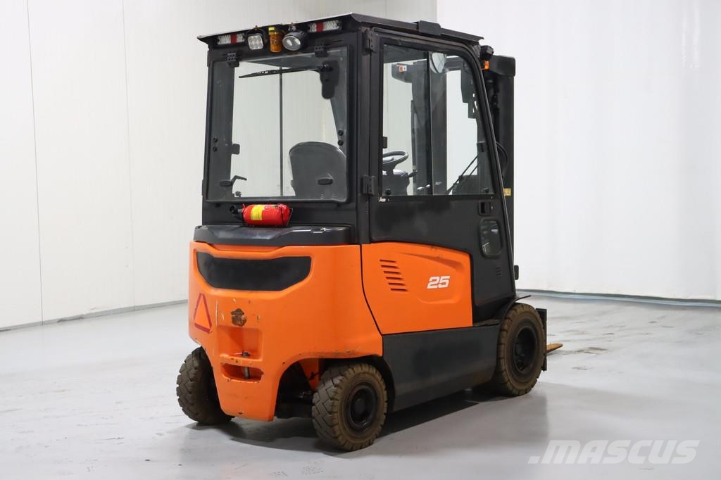 Doosan B25X-7 Električni viljuškari