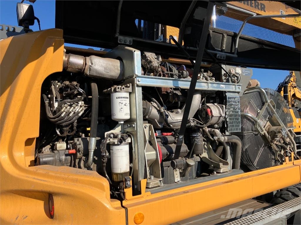 Liebherr A914 Compact Bageri točkaši
