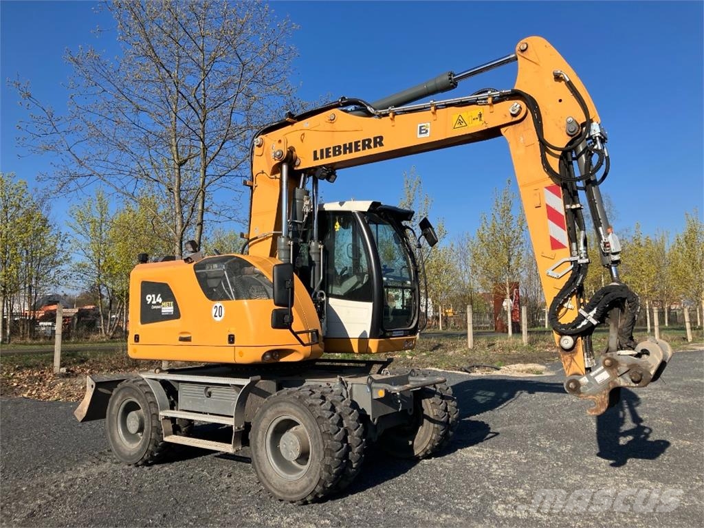 Liebherr A914 Compact Bageri točkaši
