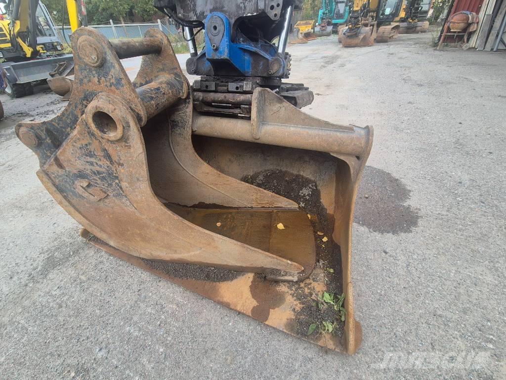 Kobelco SK270SRLC-5 RT & 2 skopor Bageri gusjeničari