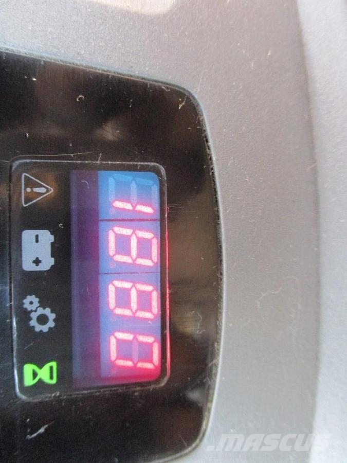 BT LPE250 Transpaletas Eléctricas con plataforma