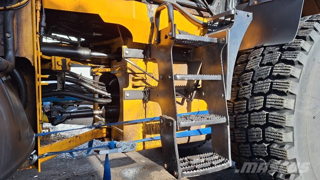 JCB 416 S Kolesni nakladalci