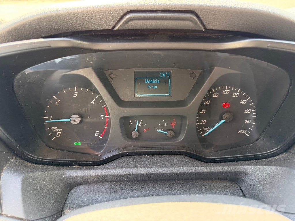 Ford Transit 4x4 huolto auto 2.0 diesel Furgonetas /Furgón