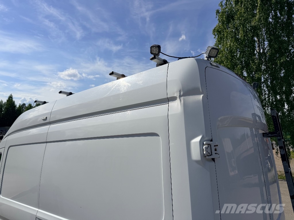 Ford Transit 4x4 huolto auto 2.0 diesel Furgonetas /Furgón