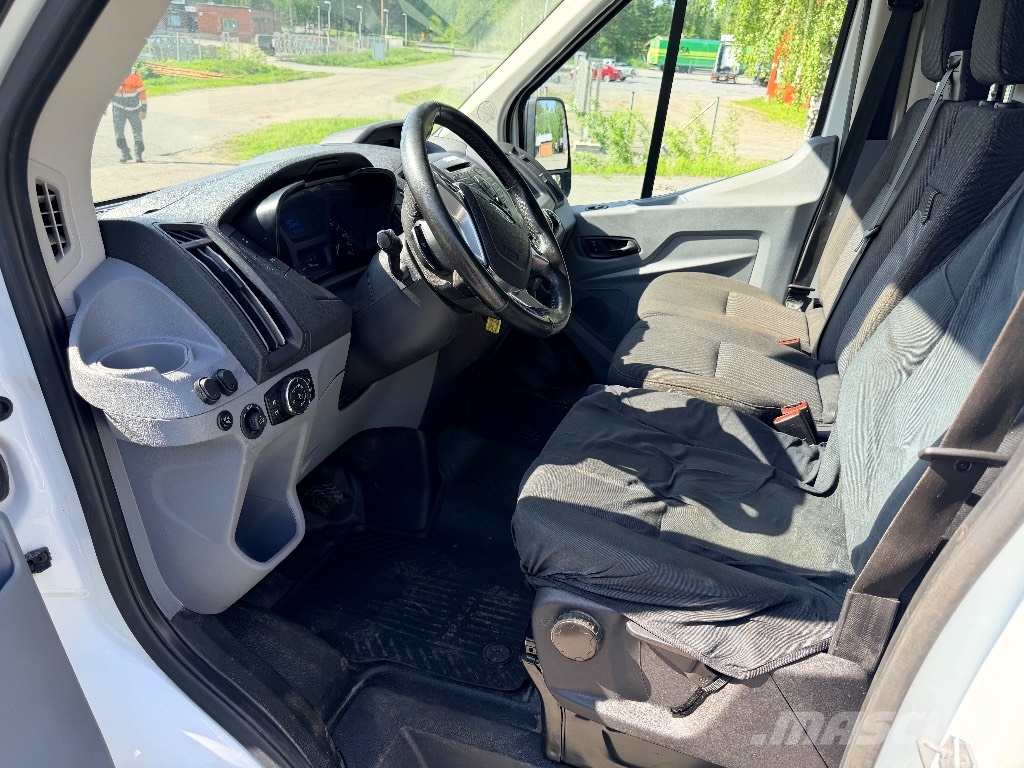 Ford Transit 4x4 huolto auto 2.0 diesel Furgonetas /Furgón