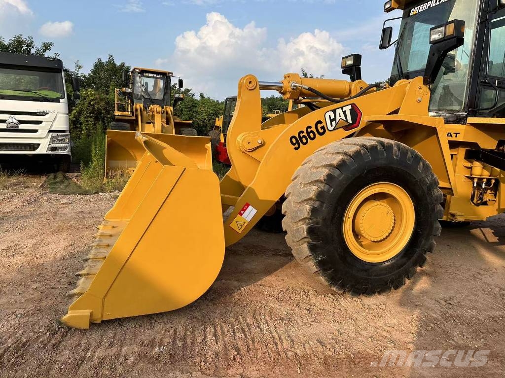 CAT 966G Kolesni nakladalci