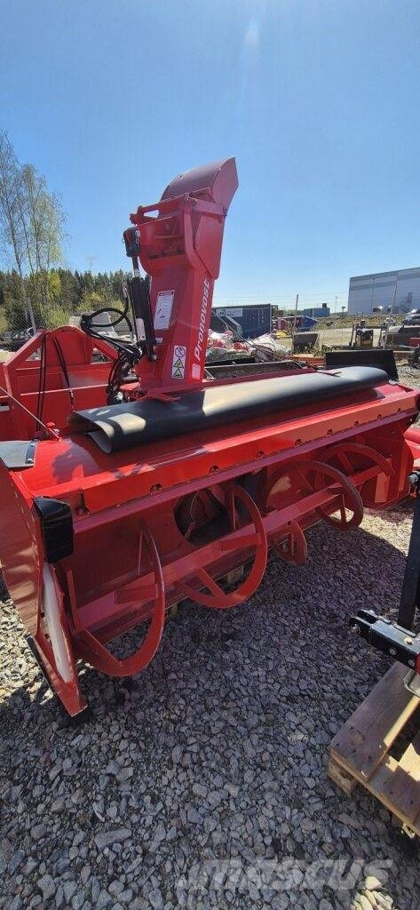 Pronovost Snöfräsar och Slungor 掃雪機
