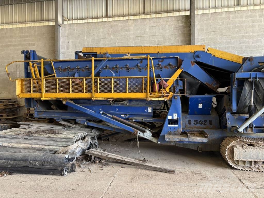 Fintec Sauterelle cribleuse sur chenilles Mobilna sita