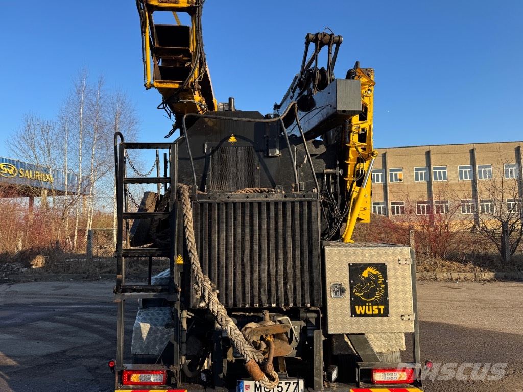 Volvo FM 540 6X6 / Wüst SMC-812TCR ماكينات تقطيع أخشاب الحراجة