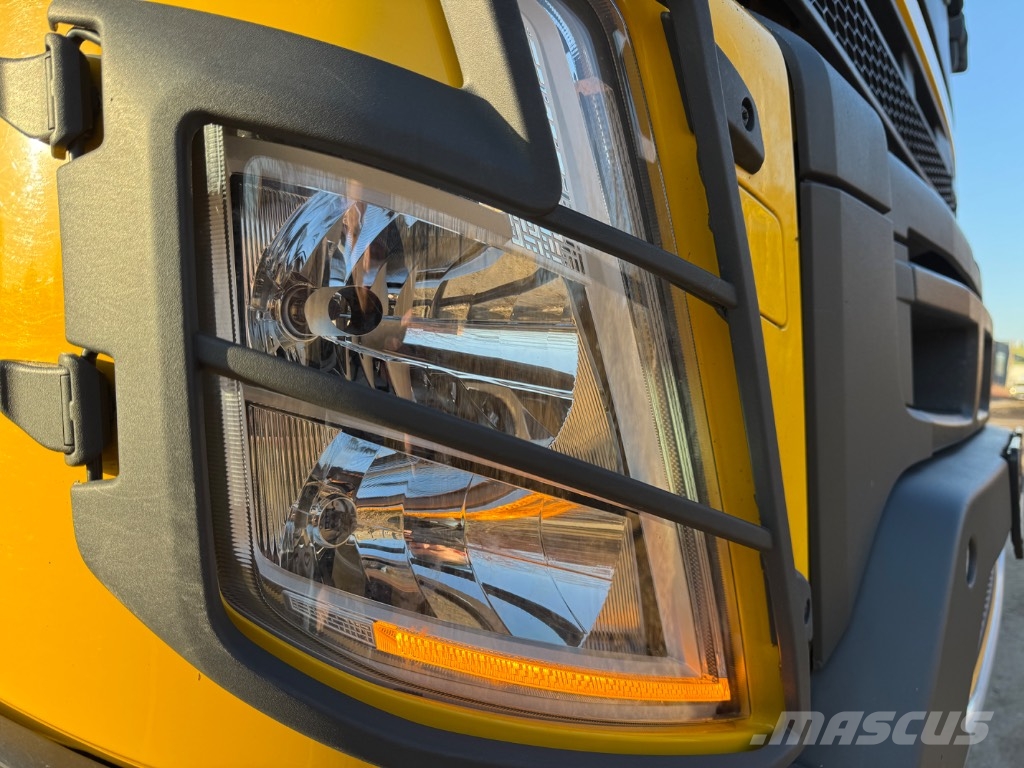 Volvo FM 540 6X6 / Wüst SMC-812TCR ماكينات تقطيع أخشاب الحراجة